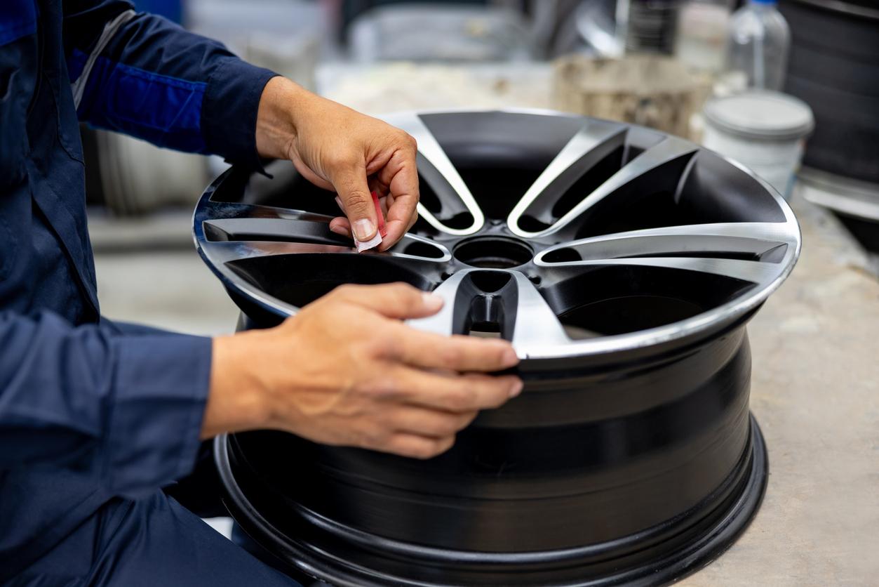 Alloy wheel being fixed